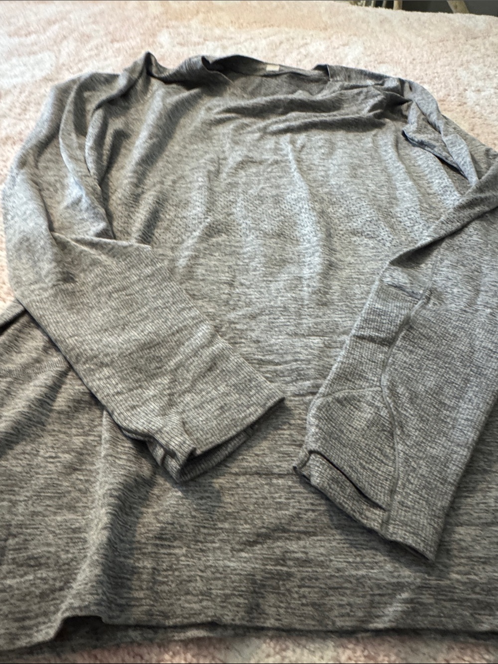lululemon athletica Heather Gray Textured Long Sleeve Top with thumb holes